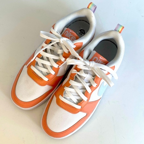 Nike Court Borough Low 2 SE1 (GS) -size 6.5 Youth = 8 women’s NWB - Picture 3 of 16